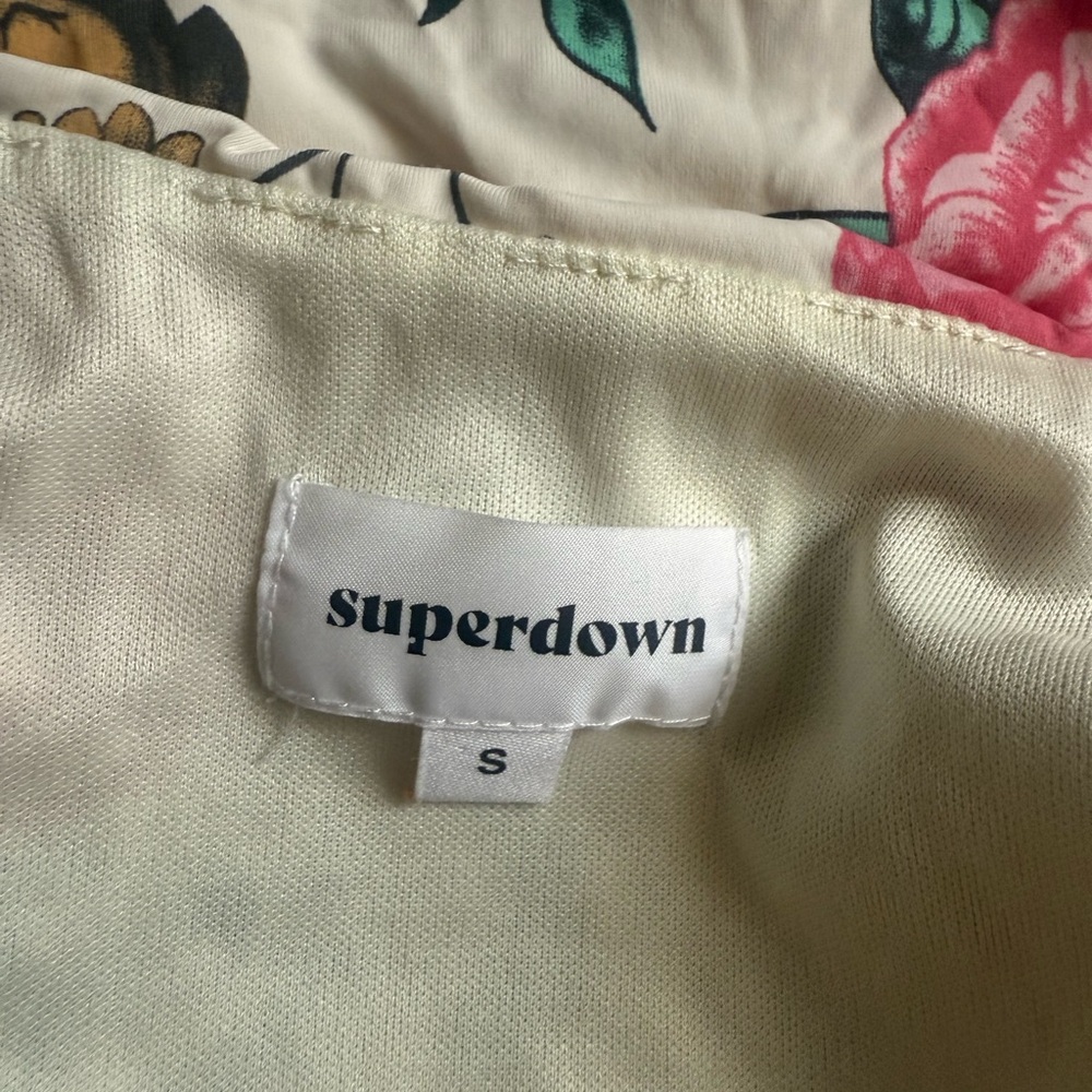 Superdown Kim Bodysuit - Picture 4 of 4
